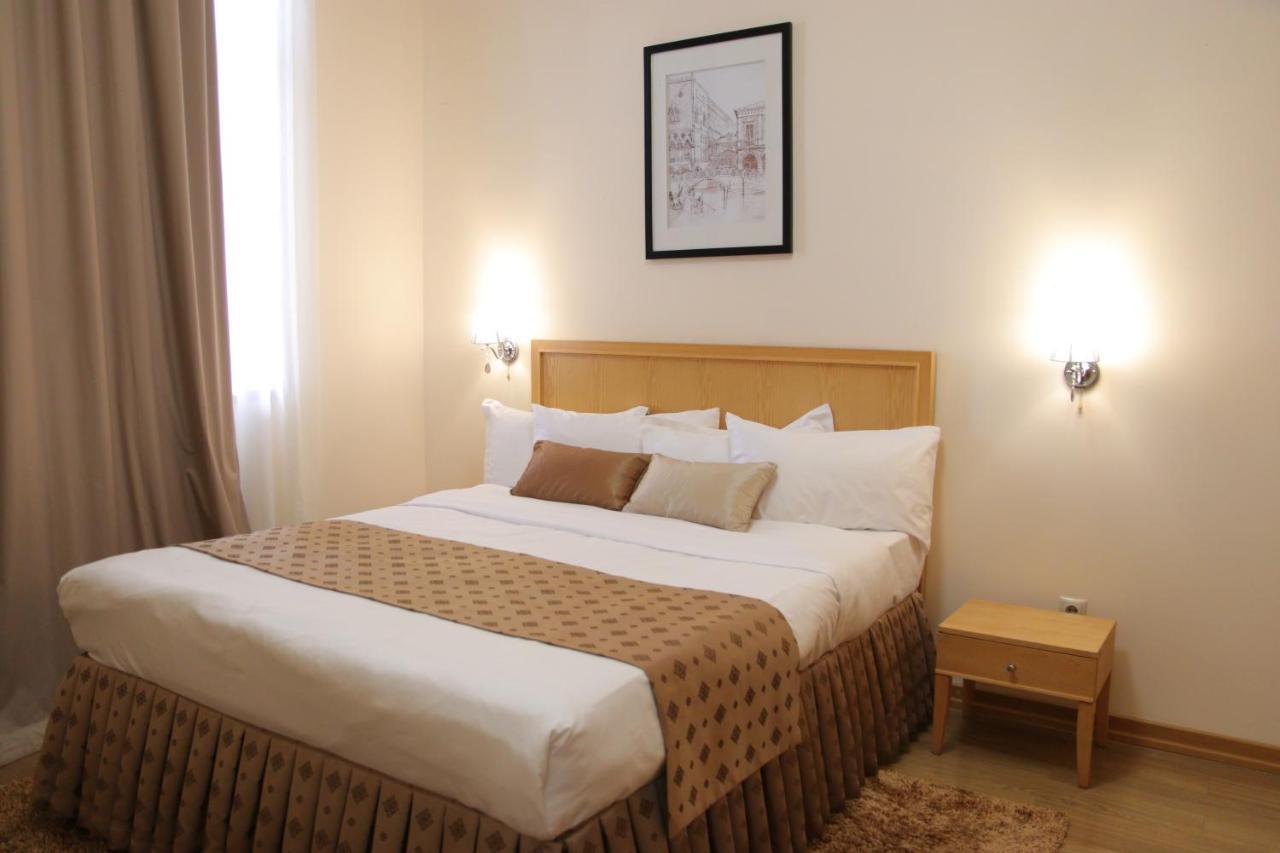Atb Grand Hotel Атырау Экстерьер фото