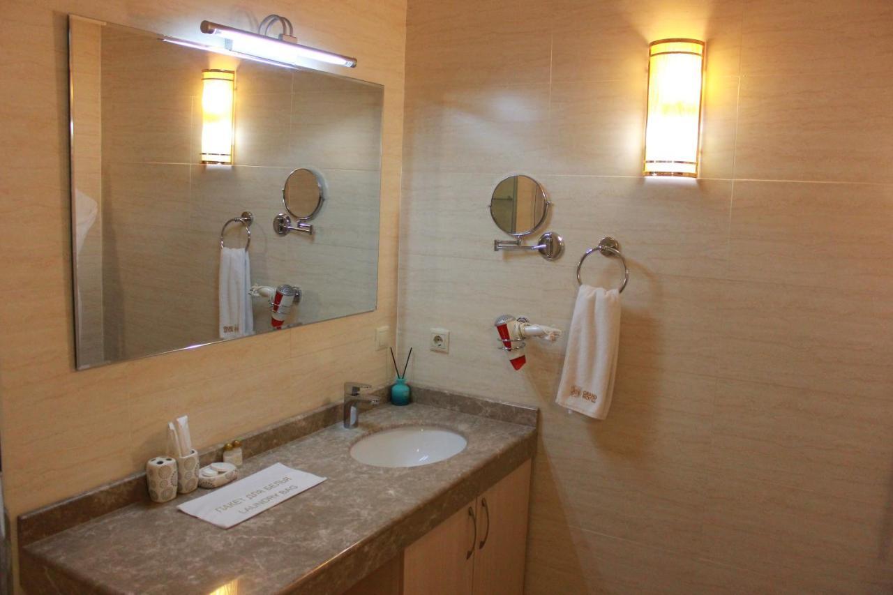 Atb Grand Hotel Атырау Экстерьер фото