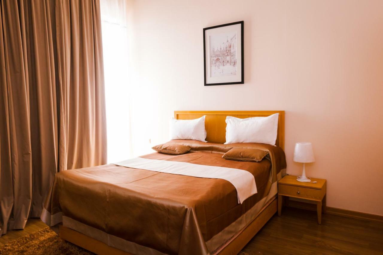 Atb Grand Hotel Атырау Экстерьер фото
