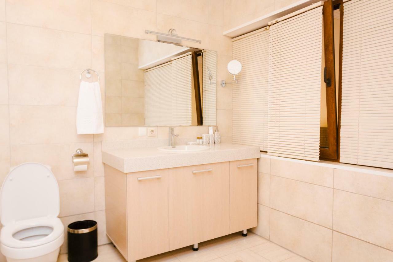Atb Grand Hotel Атырау Экстерьер фото