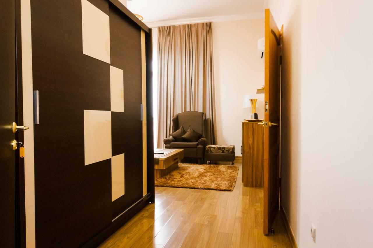 Atb Grand Hotel Атырау Экстерьер фото