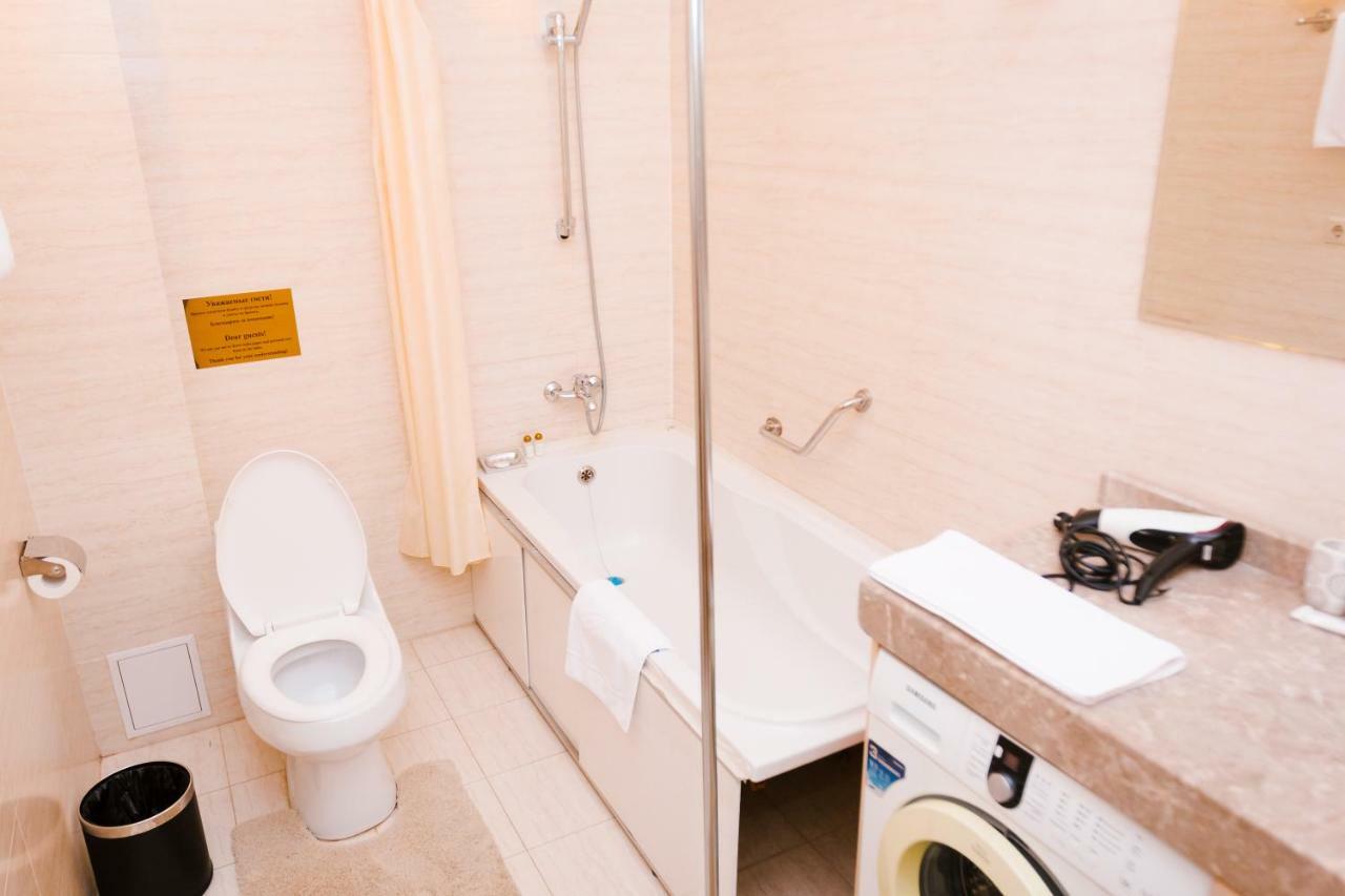 Atb Grand Hotel Атырау Экстерьер фото