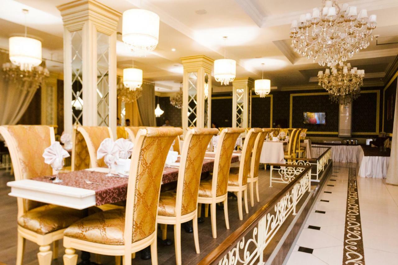 Atb Grand Hotel Атырау Экстерьер фото